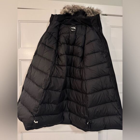 NWOT The North Face Women’s parka - Picture 3 of 12